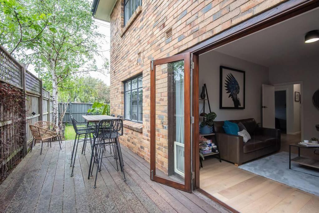 Spacious Style In St. Kilda East - Large Courtyard Melbourne Exteriör bild